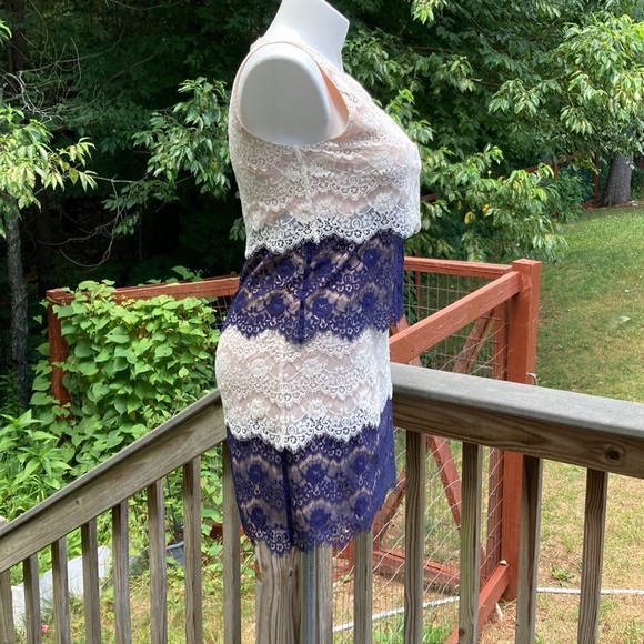 Jessica Simpson white and navy layered lace over nude dress size 10 - Picture 9 of 11
